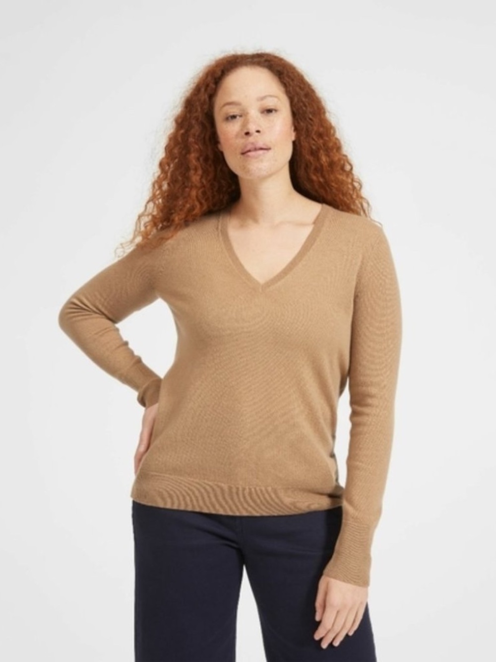 Everlane Cashmere V-neck Camel Sweater Large